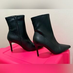 Sonoma Black Heeled Boots